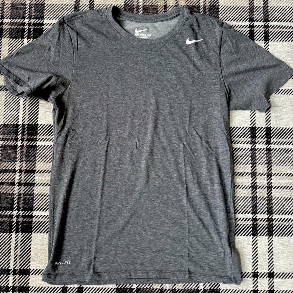 NIKE DryFit T-Shirt